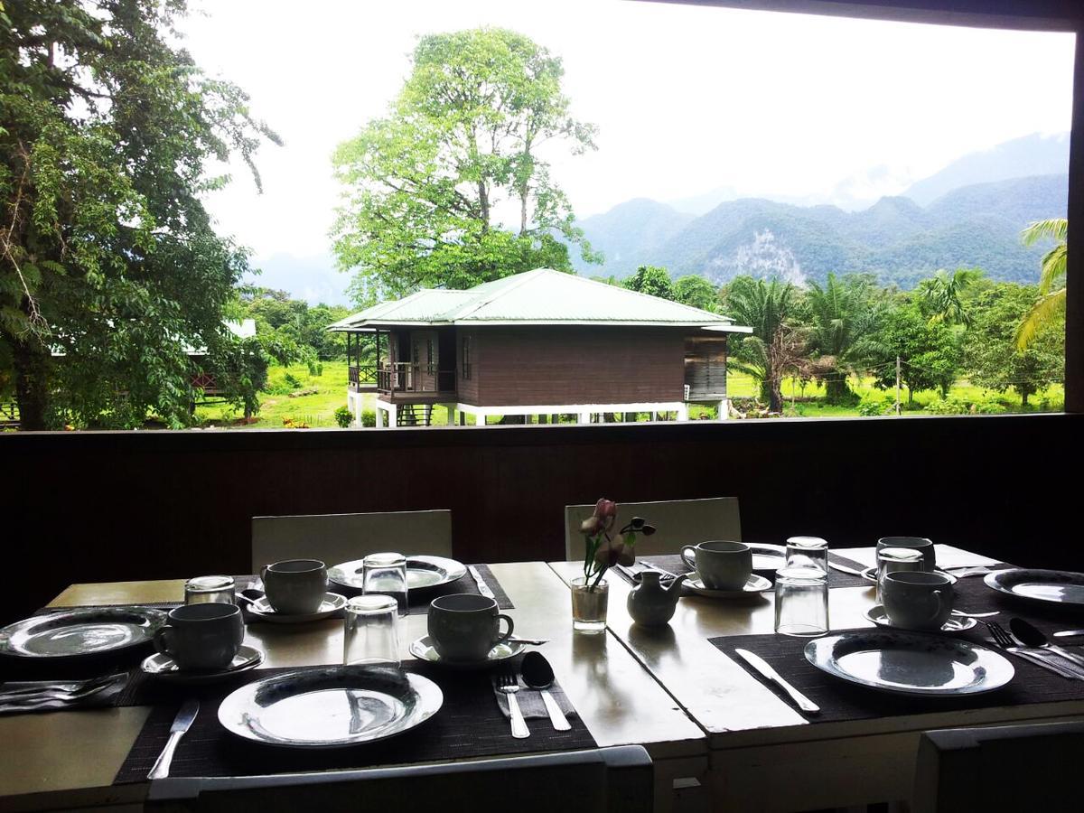Benarat Lodge Mulu Exterior photo